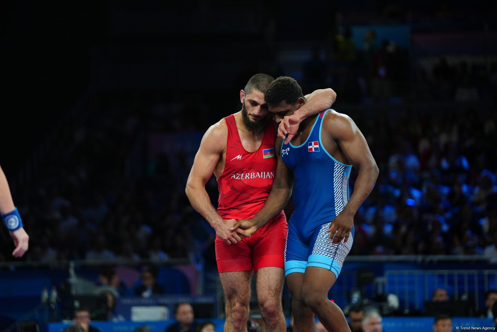 Azerbaijani wrestler Magomedov advances to 1/4 finals at Paris Olympics (PHOTO)