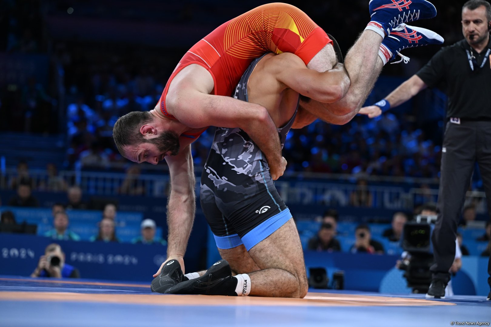 Azerbaijani wrestler Magomedkhan Magomedov wins bronze medal at Olympics (PHOTO/VIDEO)