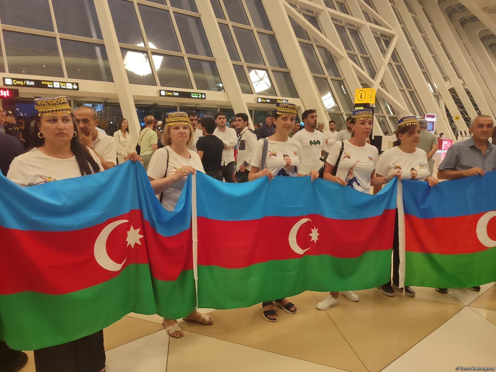 Azerbaijani team successfully performed at Olympic Games returns home (PHOTO/VIDEO)