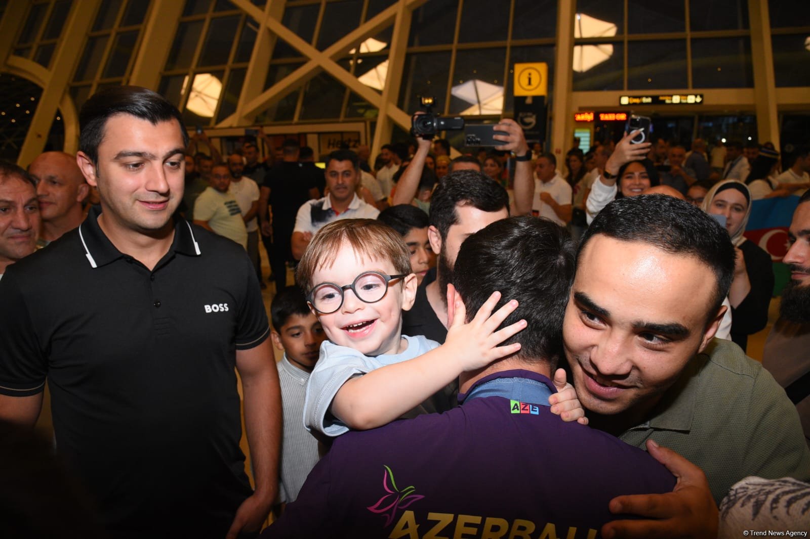 Azerbaijani team successfully performed at Olympic Games returns home (PHOTO/VIDEO)