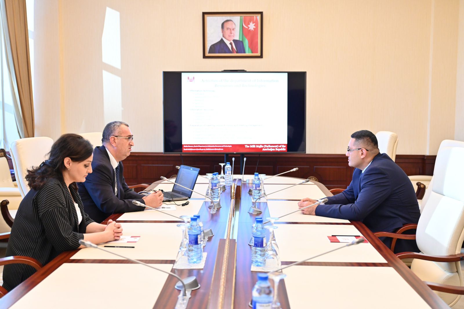 Delegation of Senate of Kazakhstan's Parliament visits Azerbaijan's Milli Majlis (PHOTO)