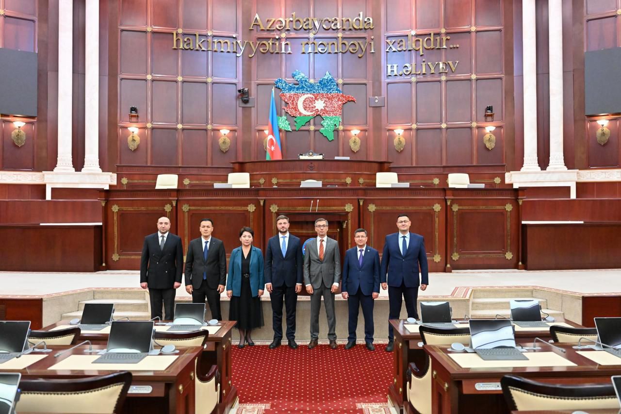 Delegation of Senate of Kazakhstan's Parliament visits Azerbaijan's Milli Majlis (PHOTO)