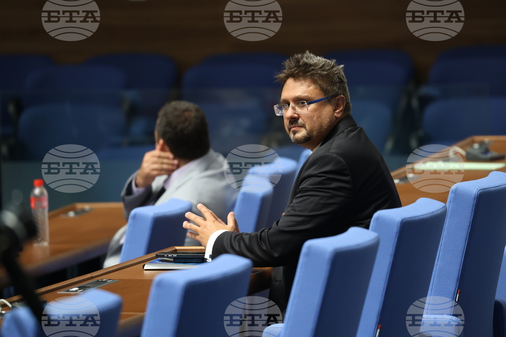 Parliament adopts unanimously Bulgarian News Agency's annual report for 2023