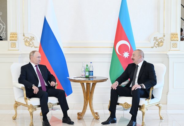 President Ilham Aliyev, VP Mehriban Aliyeva pay great attention to dev't of Baku - Putin