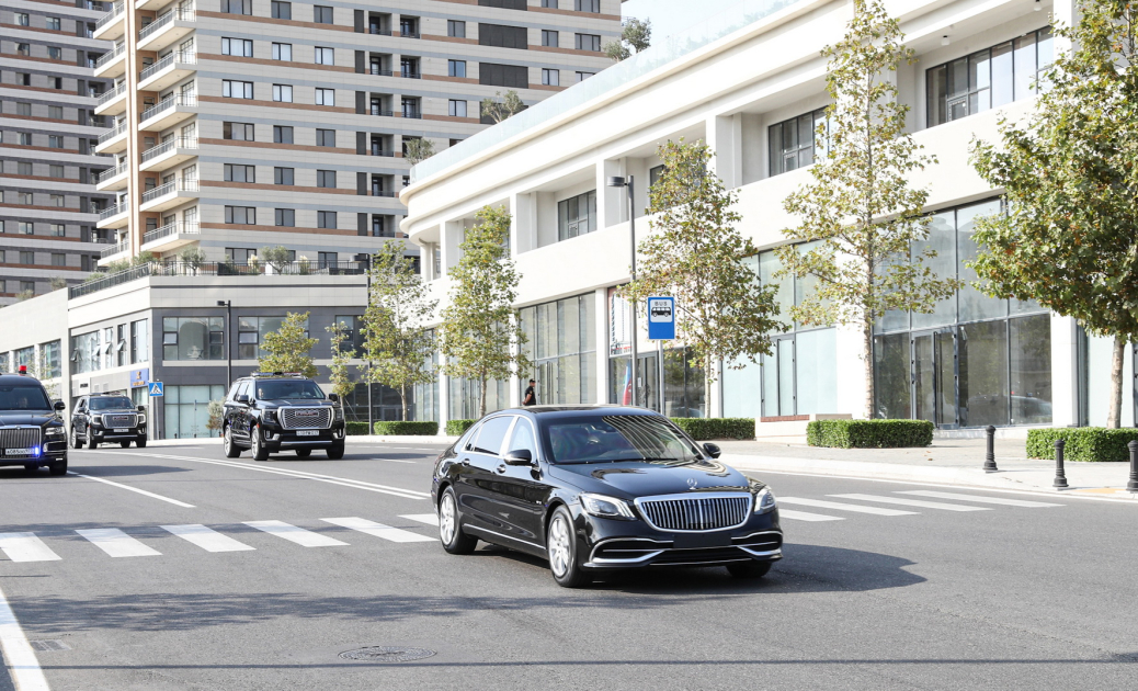Presidents of Azerbaijan and Russia visit Baku White City (PHOTO/VIDEO)