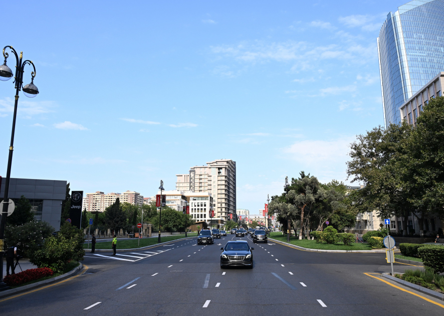 Presidents of Azerbaijan and Russia visit Baku White City (PHOTO/VIDEO)