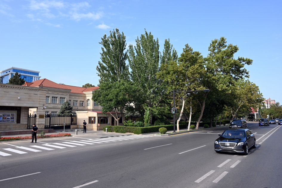 Presidents of Azerbaijan and Russia visit Baku White City (PHOTO/VIDEO)