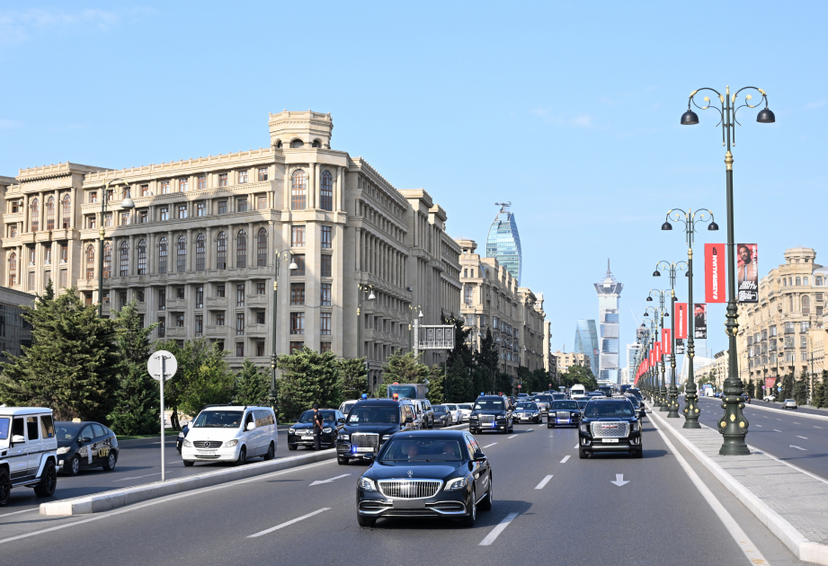 Presidents of Azerbaijan and Russia visit Baku White City (PHOTO/VIDEO)