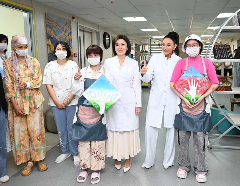 First Lady Mehriban Aliyeva, First Lady Ziroatkhon Mirziyoyeva visit “Mekhrli” school in Tashkent (PHOTO/VIDEO)
