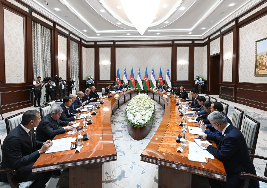 President Ilham Aliyev, President Shavkat Mirziyoyev attend inaugural meeting of High Intergovernmental Council (PHOTO)