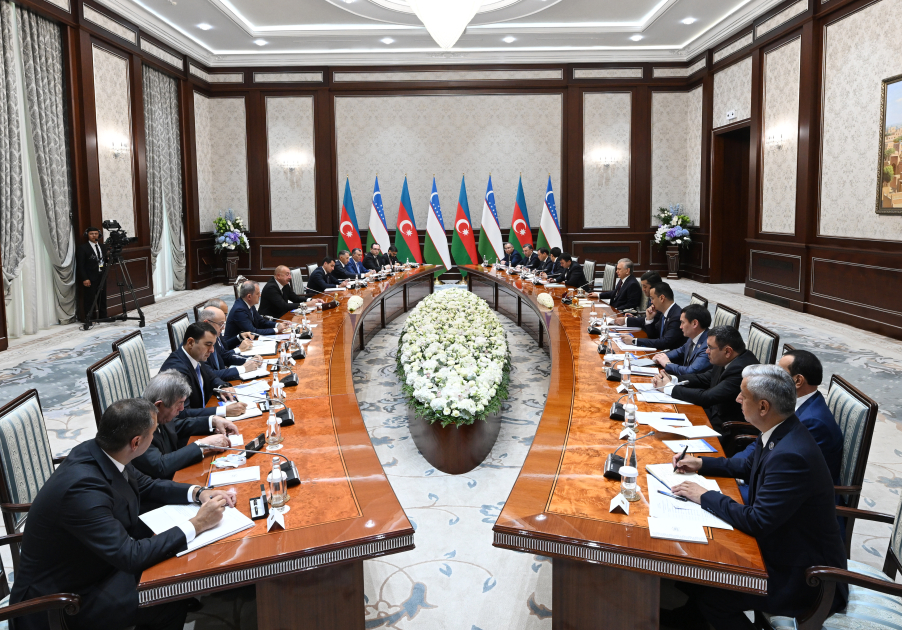 President Ilham Aliyev, President Shavkat Mirziyoyev attend inaugural meeting of High Intergovernmental Council (PHOTO)