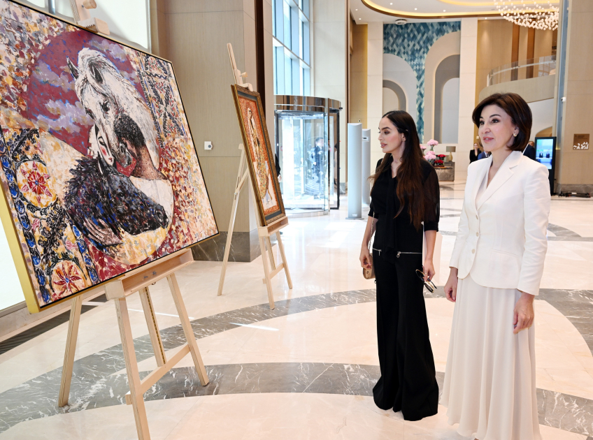 First Lady Mehriban Aliyeva, First Lady Ziroatkhon Mirziyoyeva visit exhibition in Tashkent and view collection of Uzbek national costumes (PHOTO/VIDEO)