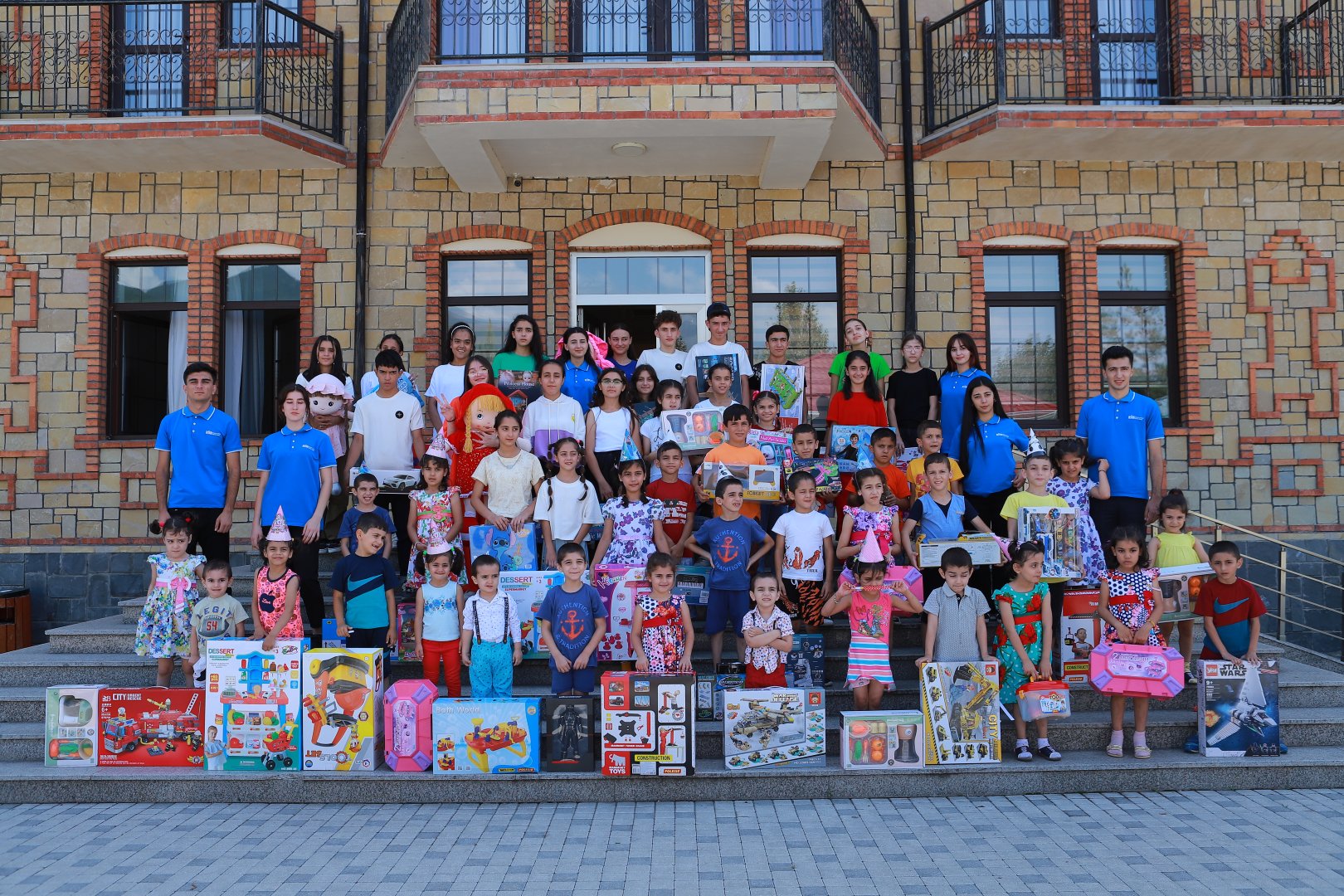 Heydar Aliyev Foundation with children in need of special care in Sheki (PHOTO)