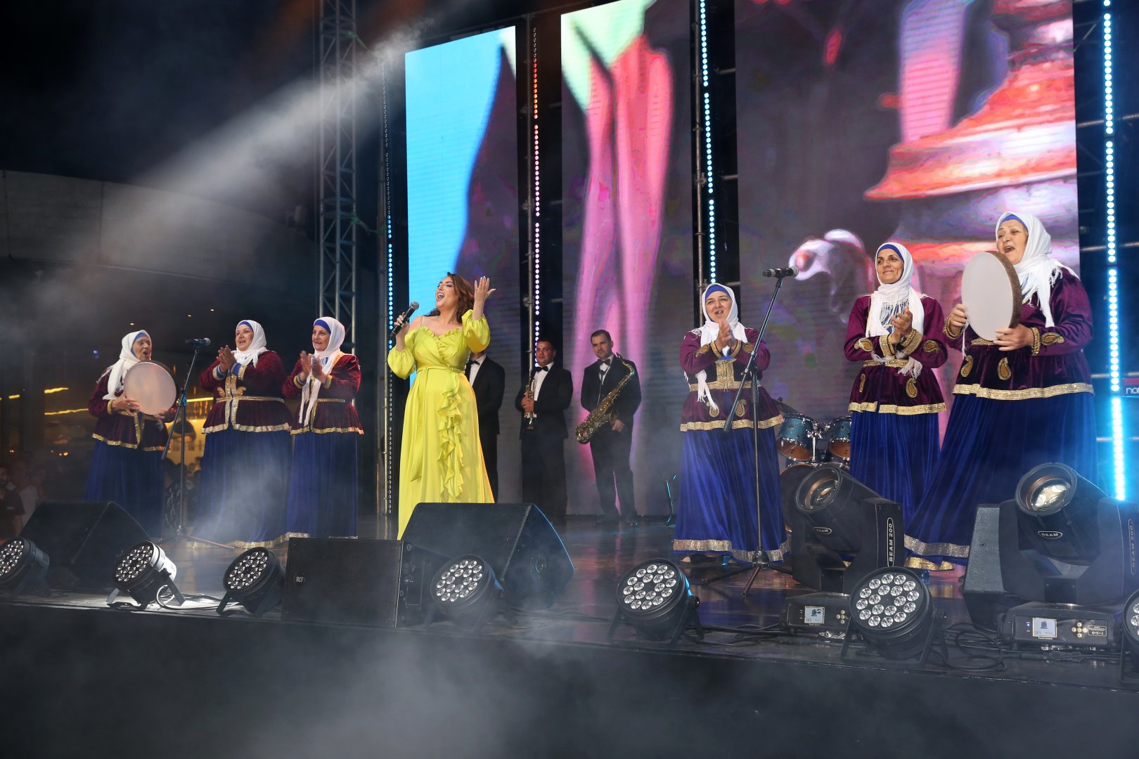 Final concert of Summer Festival held at Heydar Aliyev Center park (PHOTO/VIDEO)
