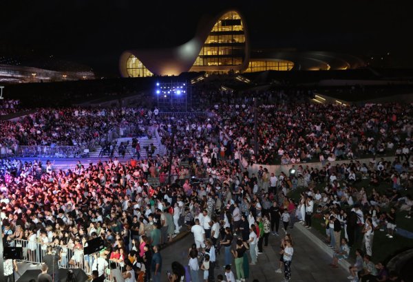 Final concert of Summer Festival held at Heydar Aliyev Center park (PHOTO/VIDEO)