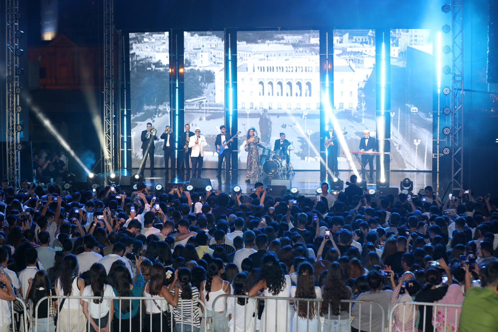 Final concert of Summer Festival held at Heydar Aliyev Center park (PHOTO/VIDEO)