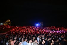Final concert of Summer Festival held at Heydar Aliyev Center park (PHOTO/VIDEO)
