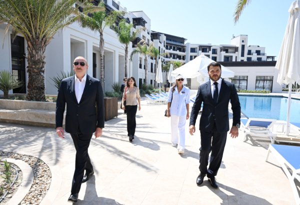 President Ilham Aliyev and First Lady Mehriban Aliyeva attend inauguration of LANDAU School and “The Grand” apart hotel at Sea Breeze Resort (PHOTO/VIDEO)