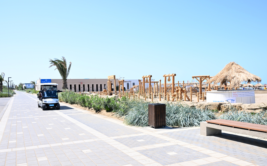 President Ilham Aliyev and First Lady Mehriban Aliyeva attend inauguration of LANDAU School and “The Grand” apart hotel at Sea Breeze Resort (PHOTO/VIDEO)