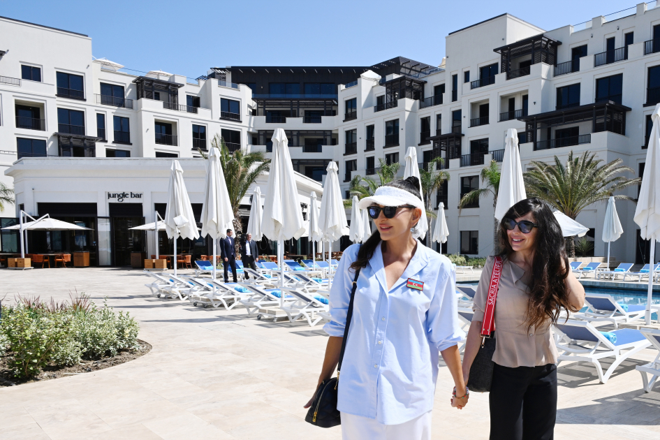 President Ilham Aliyev and First Lady Mehriban Aliyeva attend inauguration of LANDAU School and “The Grand” apart hotel at Sea Breeze Resort (PHOTO/VIDEO)