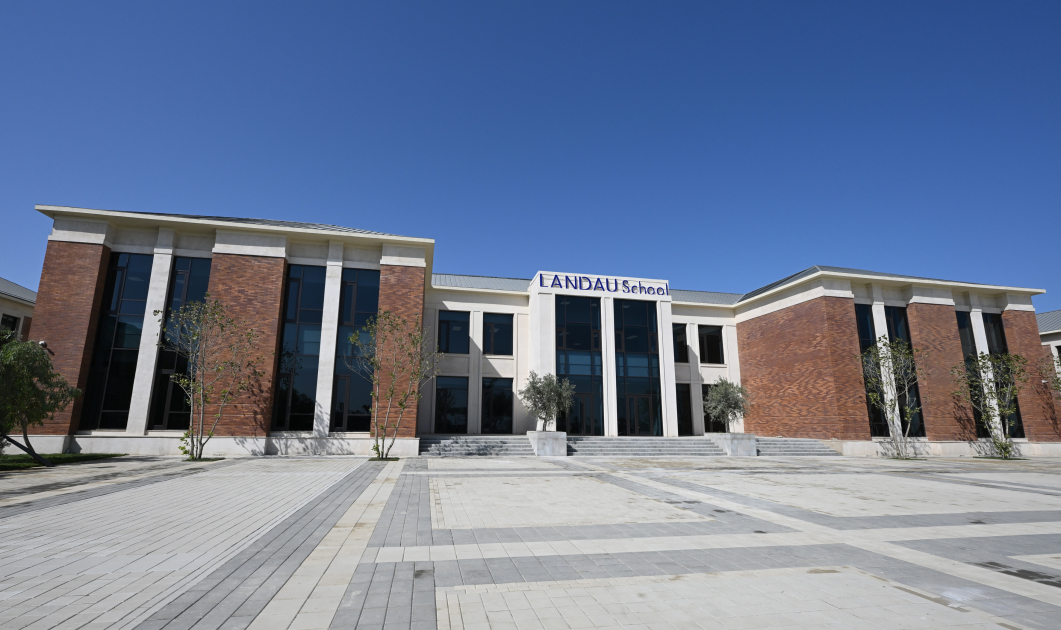 President Ilham Aliyev and First Lady Mehriban Aliyeva attend inauguration of LANDAU School and “The Grand” apart hotel at Sea Breeze Resort (PHOTO/VIDEO)