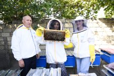 Vice-President of Heydar Aliyev Foundation Leyla Aliyeva meets participants of “Young beekeeper" project in Gabala (PHOTO)