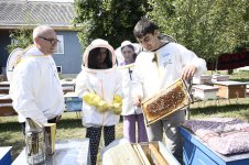 Vice-President of Heydar Aliyev Foundation Leyla Aliyeva meets participants of “Young beekeeper" project in Gabala (PHOTO)