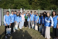 Vice-President of Heydar Aliyev Foundation Leyla Aliyeva meets participants of “Young beekeeper" project in Gabala (PHOTO)