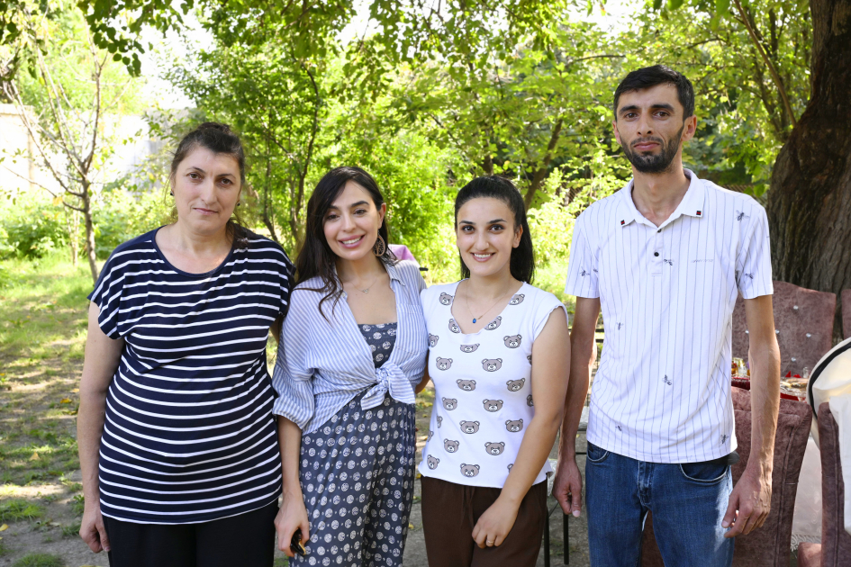 Vice-President of Heydar Aliyev Foundation Leyla Aliyeva meets participants of “Young beekeeper" project in Gabala (PHOTO)