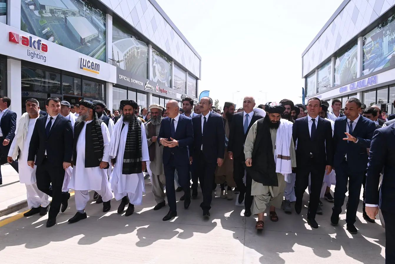 Azerbaijani delegation headed by deputy PM visits Uzbekistan (PHOTO)