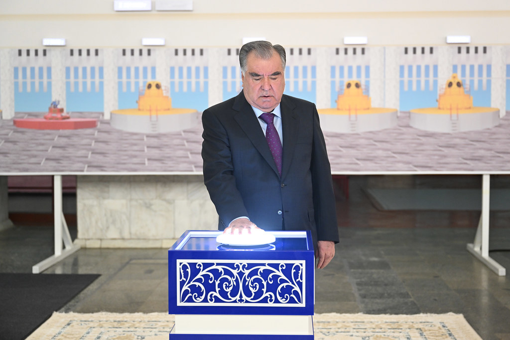 Tajikistan puts into operation fourth unit of Nurek HPP