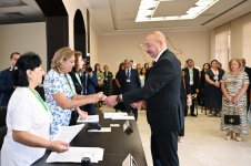 President Ilham Aliyev, First Lady Mehriban Aliyeva, their daughter Leyla Aliyeva cast votes in parliamentary elections (PHOTO/VIDEO)