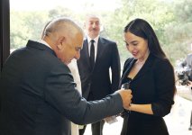 President Ilham Aliyev, First Lady Mehriban Aliyeva, their daughter Leyla Aliyeva cast votes in parliamentary elections (PHOTO/VIDEO)