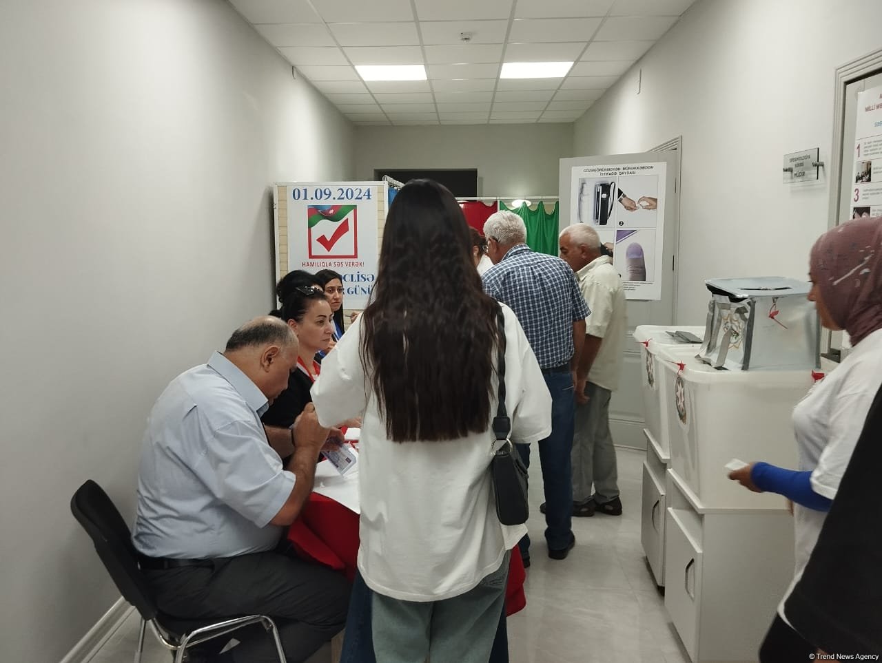 Baku's Nizami district sees high voter turnout in Azerbaijan's parliament election from first hours (PHOTO)