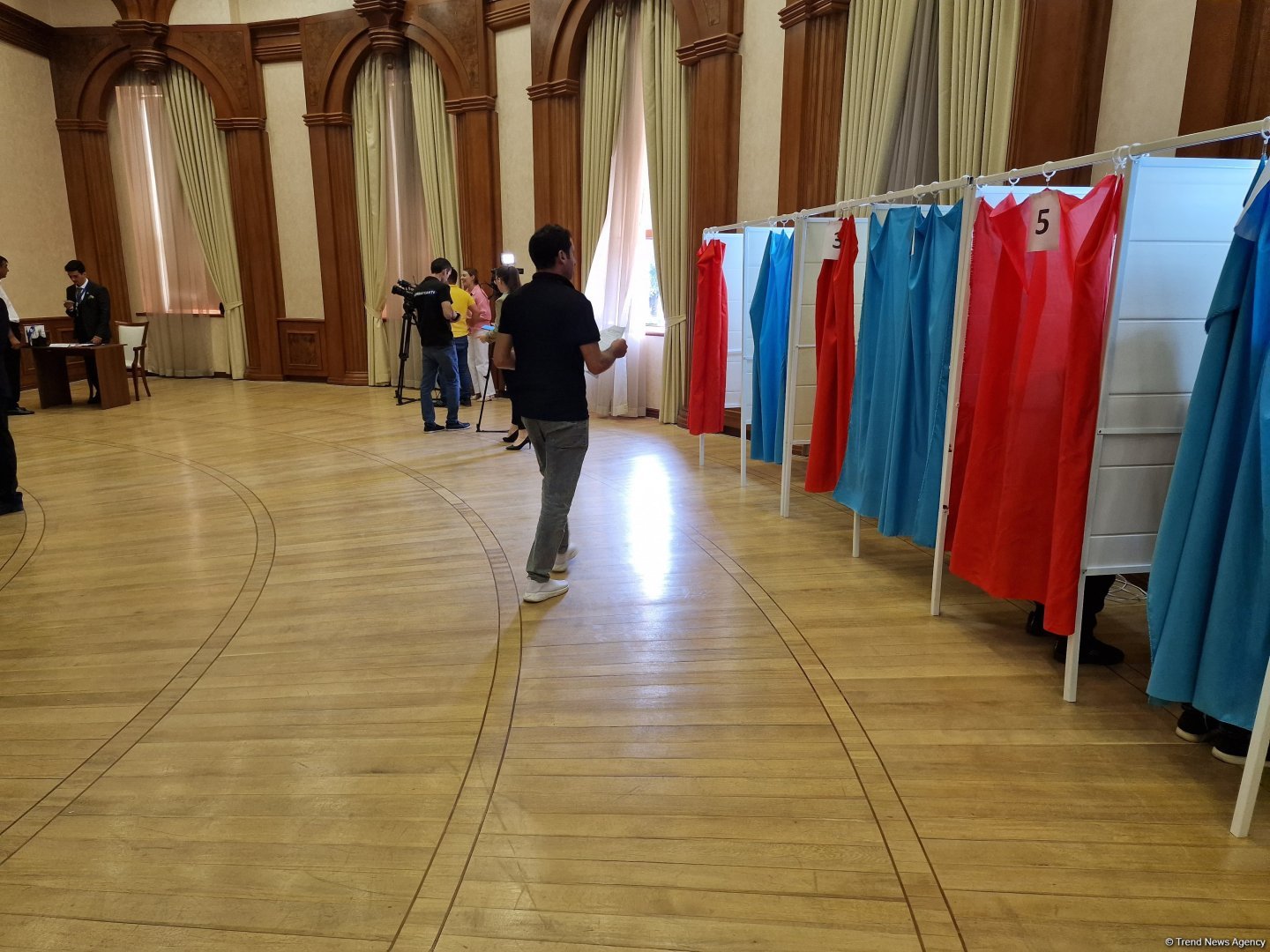 Azerbaijan's Khankendi kicks off voting for parliamentary election (PHOTO)