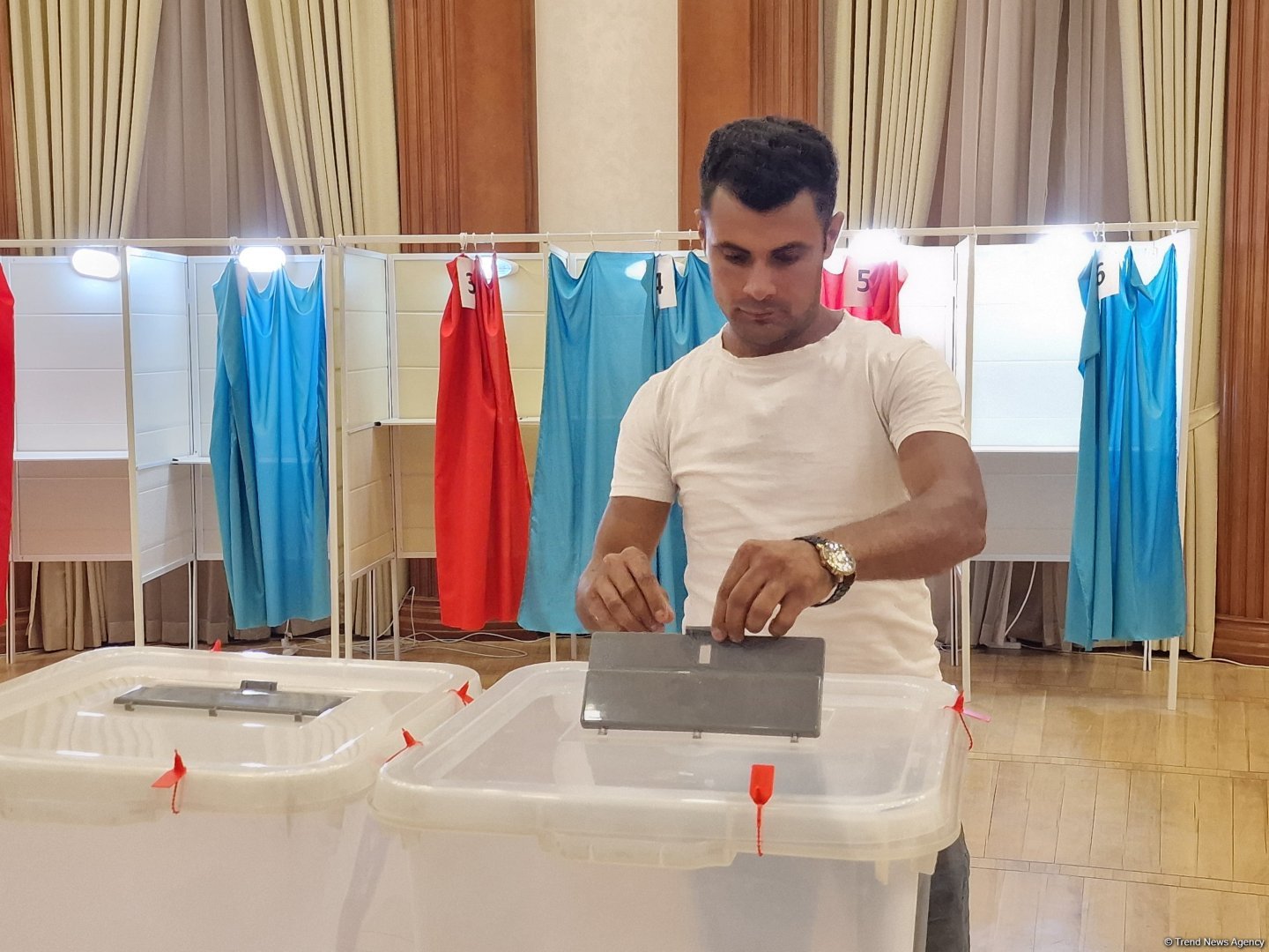 Azerbaijan's Khankendi kicks off voting for parliamentary election (PHOTO)