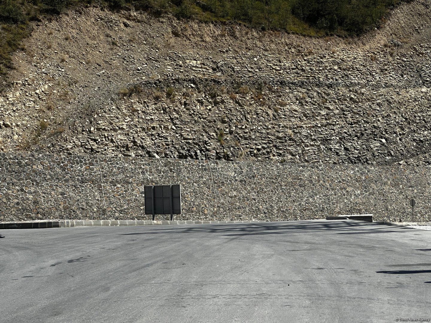 Azerbaijan weighs progress of Toghanaly-Kalbajar-Istisu highway (PHOTO)