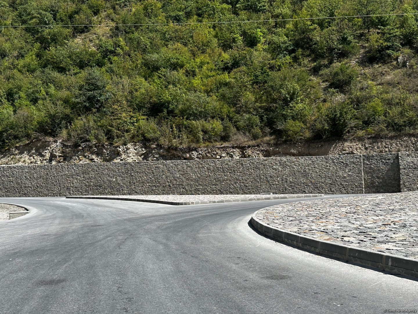 Azerbaijan weighs progress of Toghanaly-Kalbajar-Istisu highway (PHOTO)