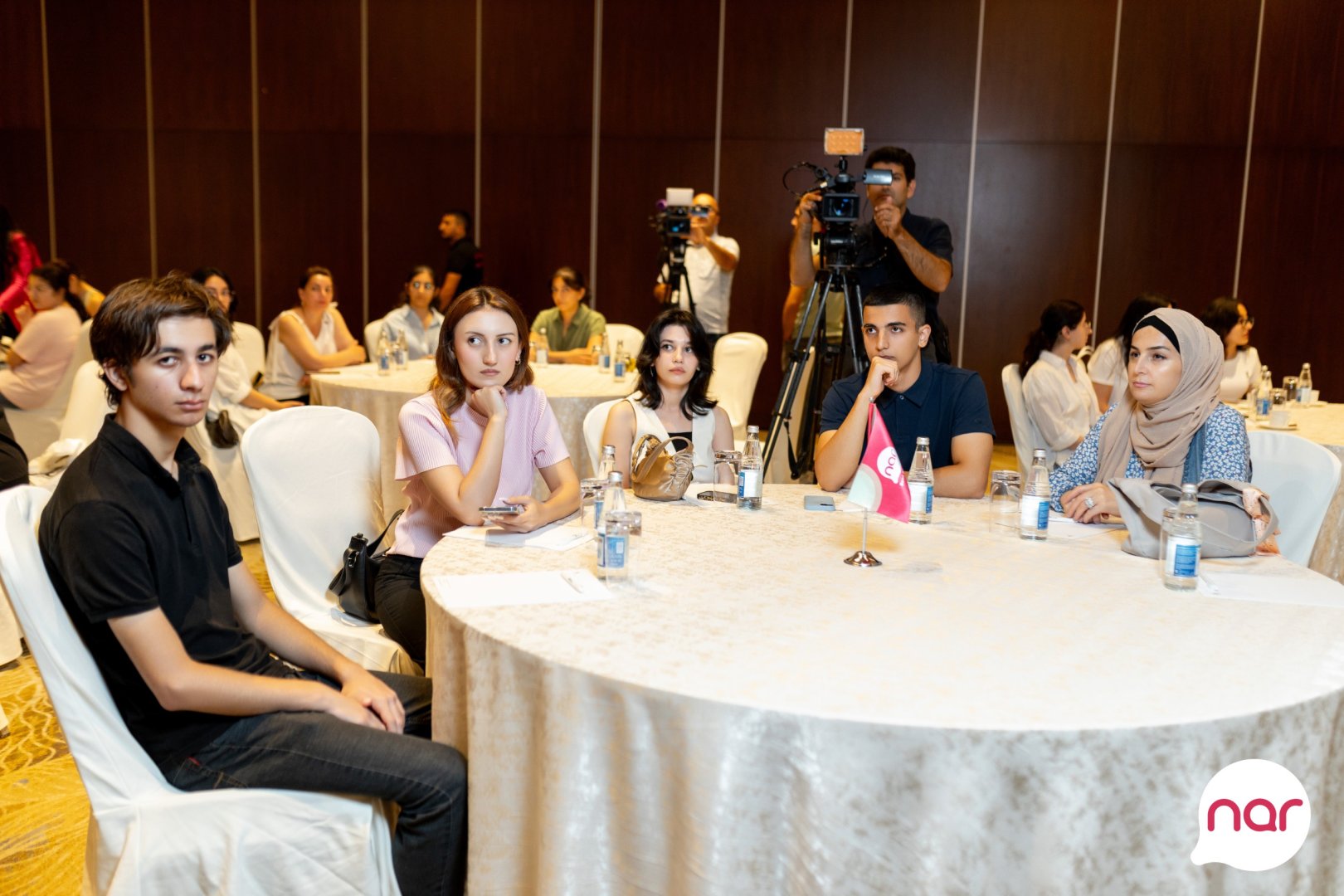 Nar contributed to education by recognizing and awarding applicants with the highest scores (PHOTO)