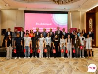 Nar contributed to education by recognizing and awarding applicants with the highest scores (PHOTO)
