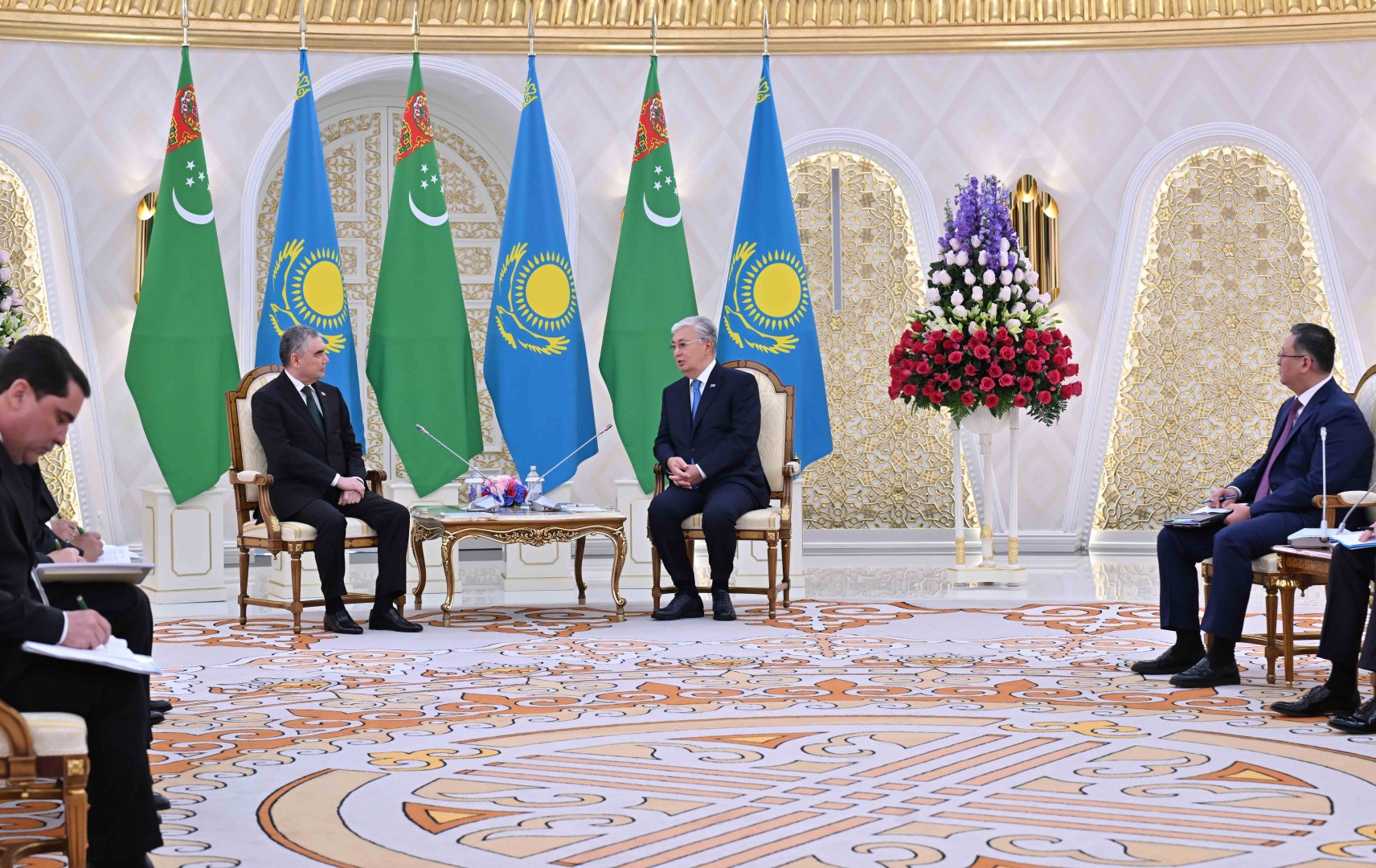 Kazakhstan, Turkmenistan discuss strategic partnership