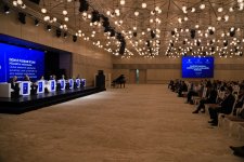 Azerbaijan's Baku weighs novelties for university and research institute dev't (PHOTO)