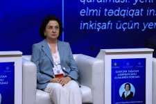 Azerbaijan's Baku weighs novelties for university and research institute dev't (PHOTO)