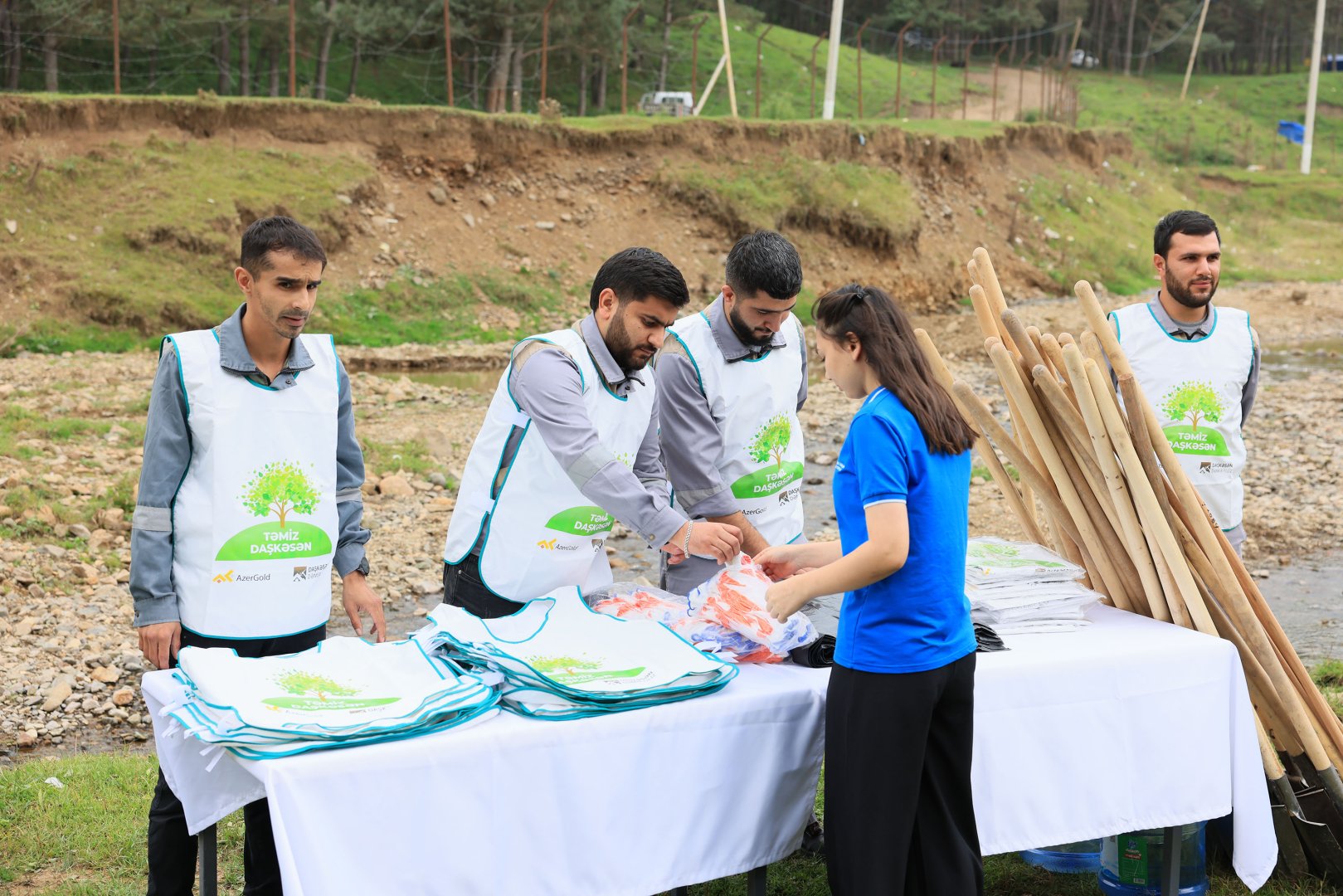 Another Environmental Campaign within “Temiz Dashkasan” Project (PHOTO)