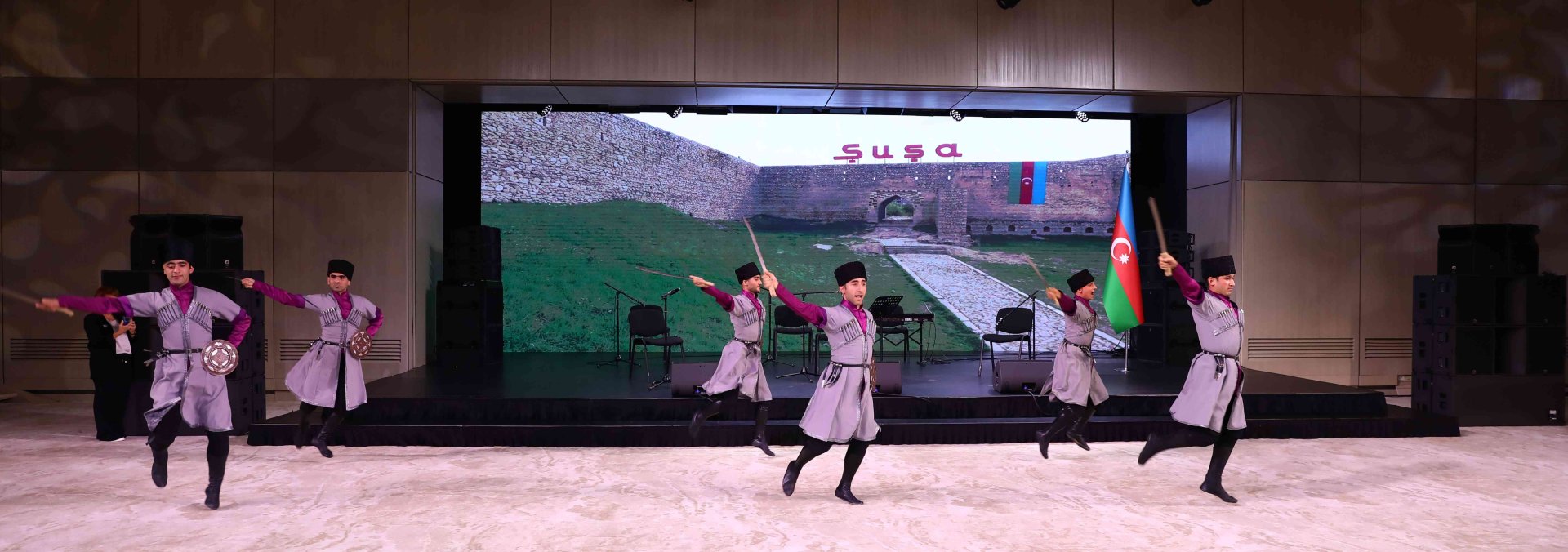 Forum of Azerbaijani Scientists Living Abroad hosts cultural event for entrants (PHOTO)