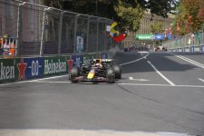 Practice sessions of Formula 1 Grand Prix teams wrap up in Baku (PHOTO/VIDEO)