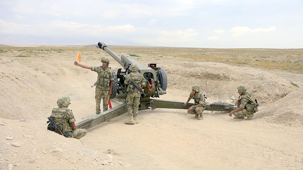 Azerbaijani Combined Arms Army's artillery units conduct exemplary live-fire tactical exercises (PHOTO)