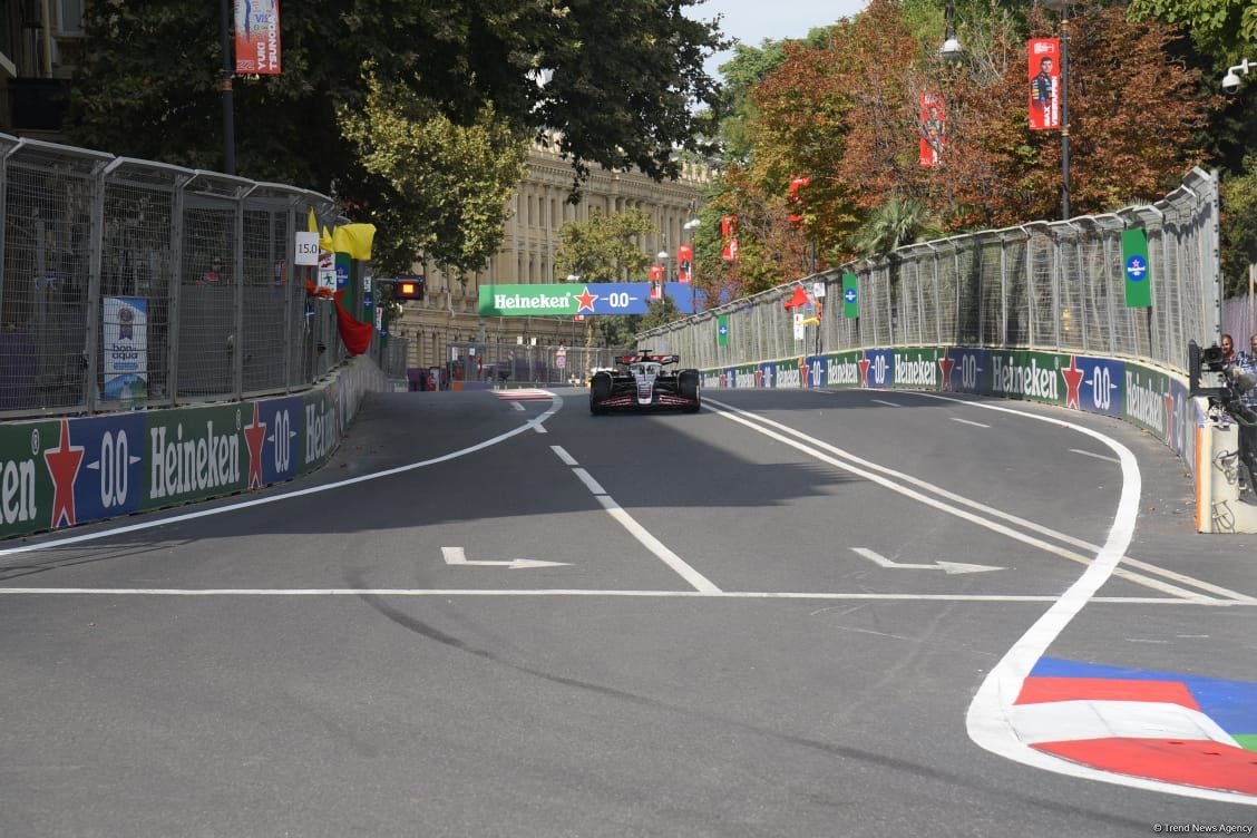 Practice sessions of Formula 1 Grand Prix teams wrap up in Baku (PHOTO/VIDEO)