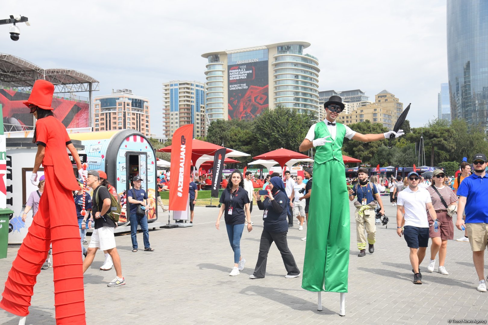 Guests of Formula 1 in Azerbaijan's Baku soaking up city's stunning spots (PHOTO)