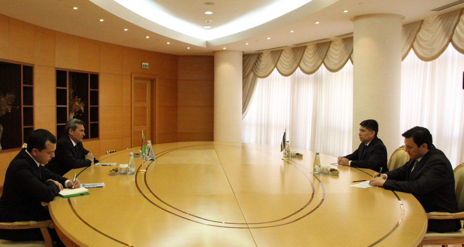 Uzbek ambassador concludes his diplomatic mission in Turkmenistan